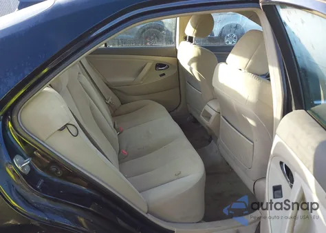 2007 Toyota Camry Le z USA, uszkodzony, nr VIN 4T1BE46K37U124580